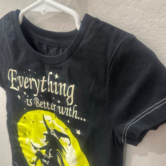 Peek Halloween Glow-in-the-Dark Witch Magic Shirt & Black Jeans Outfit - Picture 3 of 10